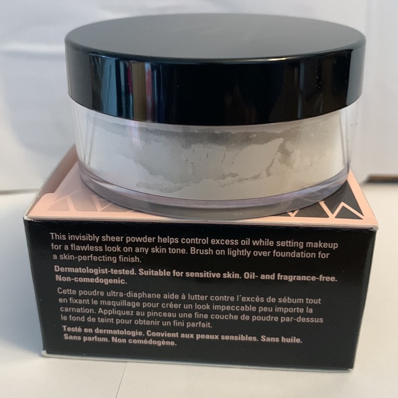 Mary Kay translucent loose powder - Picture 2 of 5